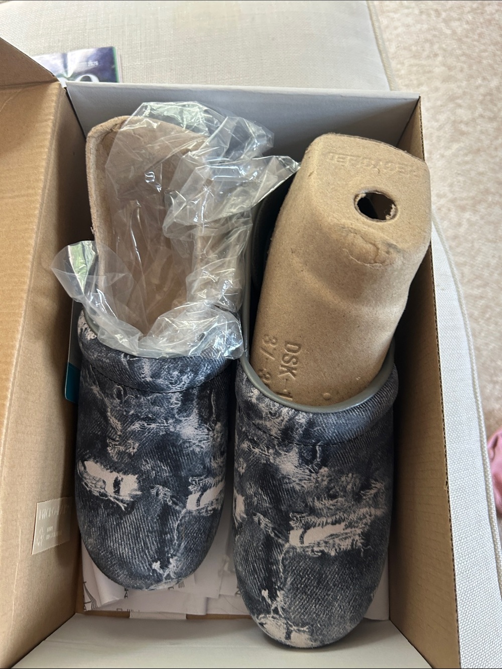 Dansko blue & White Marble Pattern shoes